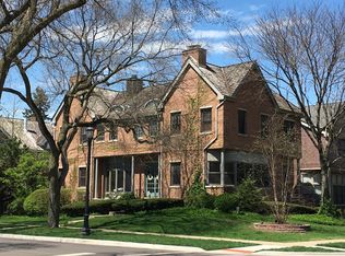 1136 Asbury Ave, Evanston, IL 60202