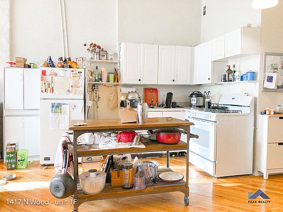 4th image of 1417 N Wood St APT 1F