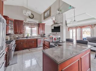 17 Riverside Avenue, Mastic Beach, NY 11951