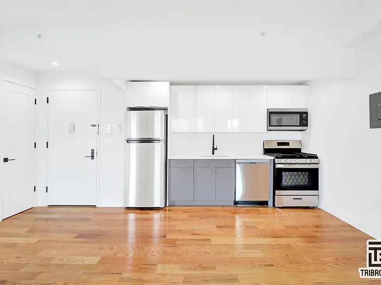 469 Convent Ave #5A — Photo 3