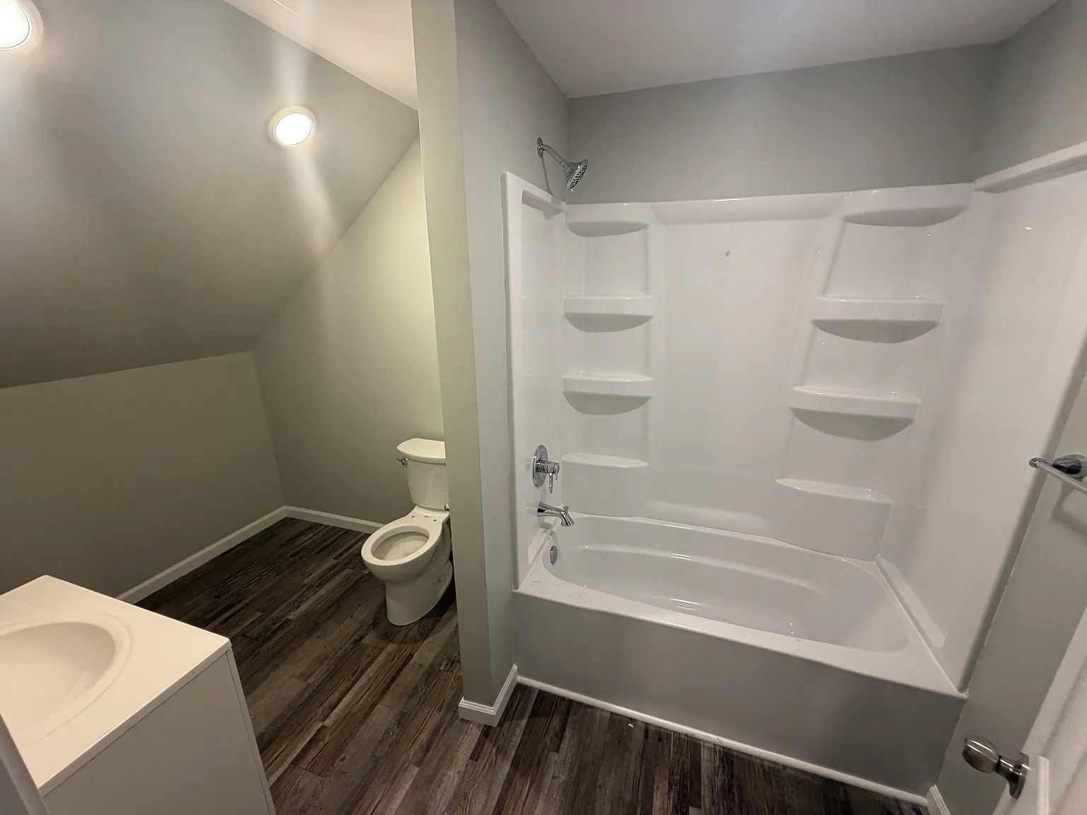 2 bed, 800 sqft, $1,000 — Photo 4