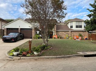 2302 Dartmouth Dr, Grand Prairie, TX 75052