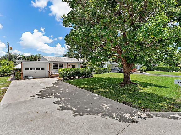4th image of 2317 N Wallen Drive
