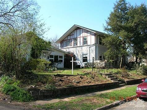 Main Home plus Guest Cottage