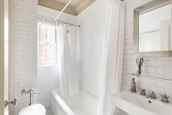 Sold by Compass | media 8