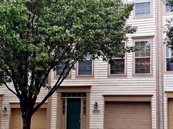 9305 China Grove Ct, Manassas, VA 20110