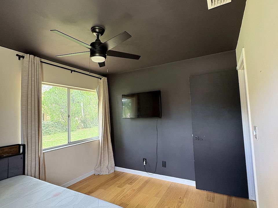 2nd image of 23 Cooper Ln