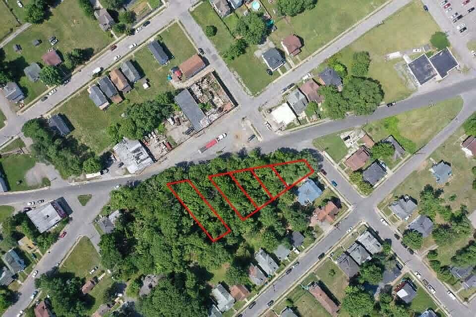 1st image of 741 Moorman Ave NW