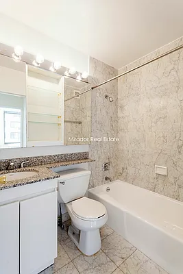 Rented by Mirador Real Estate | media 23