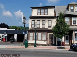 1261 Pennsylvania Ave, Tyrone, PA 16686