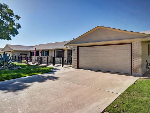 3rd image of 10637 W Tropicana Cir