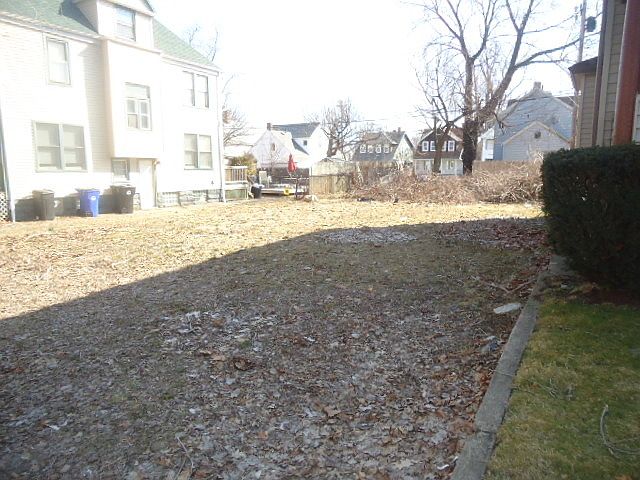 2nd image of 1359 W 89th St