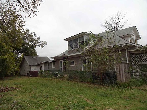 3rd image of 1201 E Randolph Ave