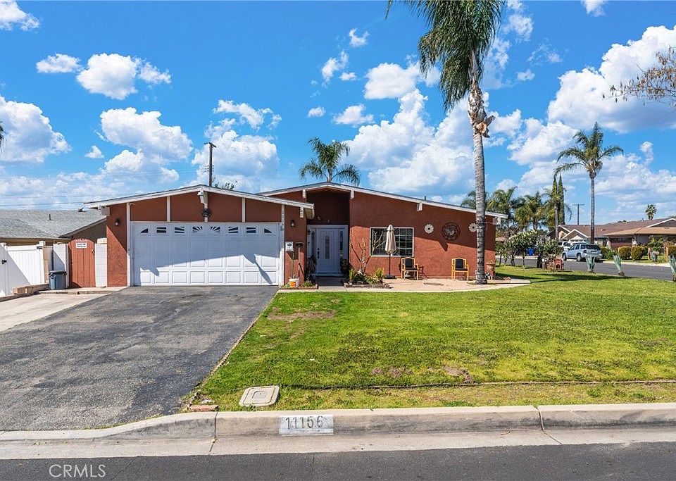 1st image of 11156 Greenwood Way