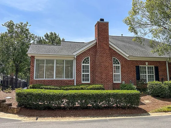 4713 Lewisham Ct, Raleigh, NC 27612