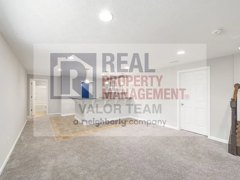 10275 Maryland St — Photo 30