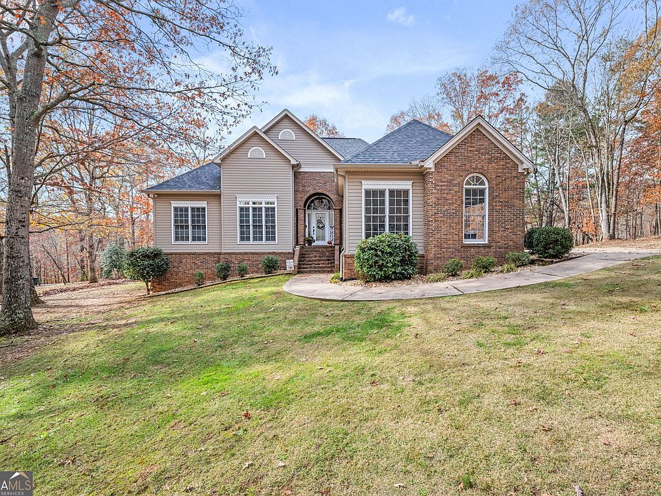 1st image of 201 Tall Oaks Dr