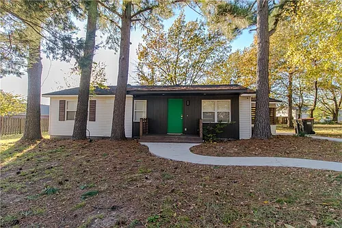 1760 Pine Woods Rd Photo 1