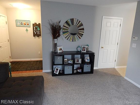5th image of 5046 Clintonville Pines Dr #1