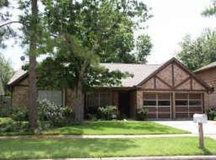 12811 W Club Ln, Houston, TX 77099