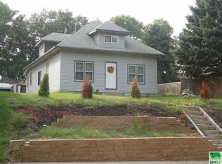513 S Westcott St, Sioux City, IA 51106