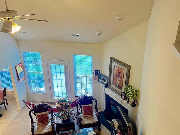 3rd image of 7928 Shiny Meadow Ln