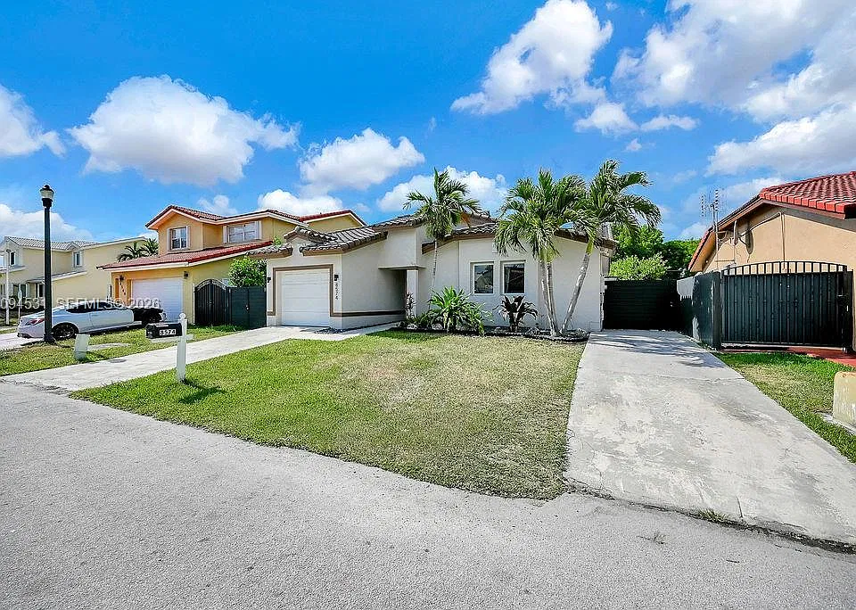 8575 SW 211th Ter
