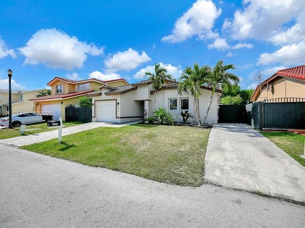 8575 SW 211th Ter