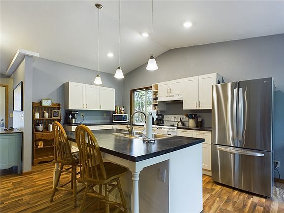 2nd image of 24195 Alden Road