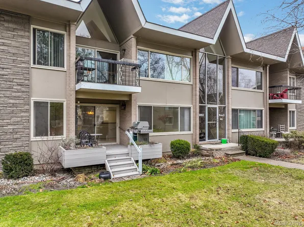 1983 Klingensmith Rd Unit 33, Bloomfield Hills, MI 48302