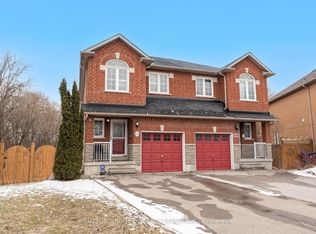 15 Katrina Ct, Toronto, ON M6L3G3