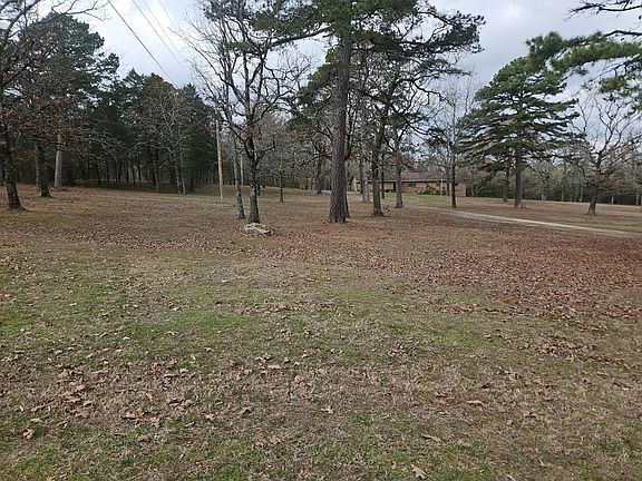 3rd image of 1001 Pine Twist Rd