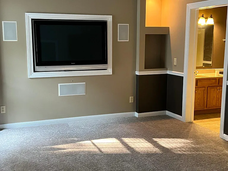 155 Chelsea Cir — Photo 14