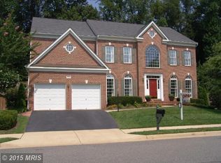 8652 Hillside Manor Dr, Springfield, VA 22152