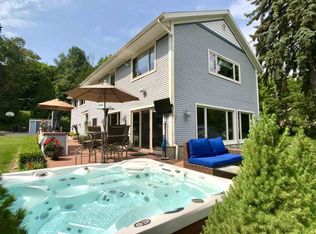 1497 Lakeshore Dr, Boyne City, MI 49712