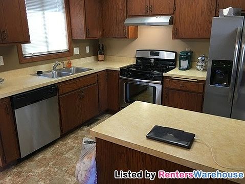 3rd image of 664 Schilling Cir NW