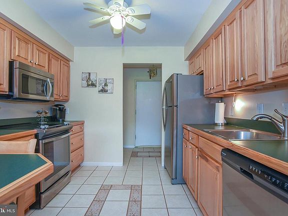 5th image of 4700 Linden Knoll Dr APT 444