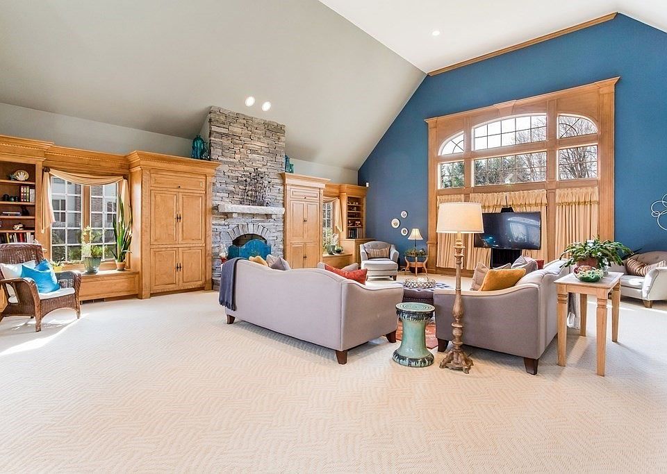 636 Wolf Swamp Rd, Longmeadow, MA 01106 Zillow