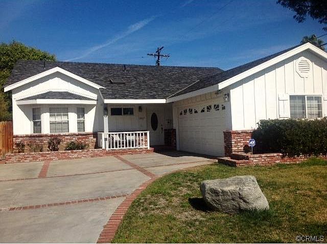 1st image of 13437 Weddington St