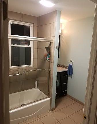 3rd image of 4902 N Magnolia Ave APT 1