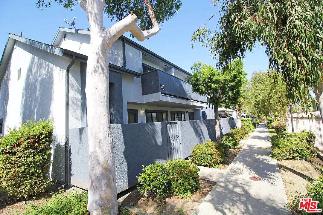 1 bed, 1.0 bath, 750 sqft, $1,745 — Photo 3