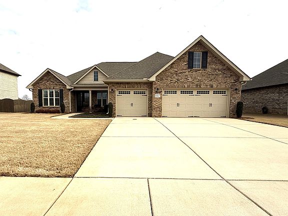 3rd image of 107 Colony Cove Dr