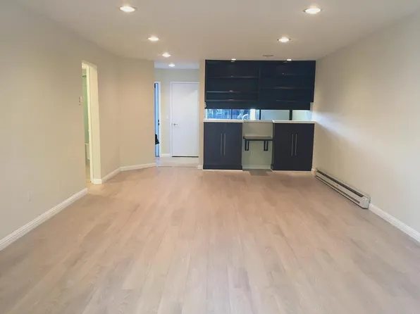 448 Barnegat Ln, Redwood City, CA 94065