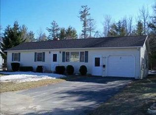 95 Canterbury Rd, Brewer, ME 04412