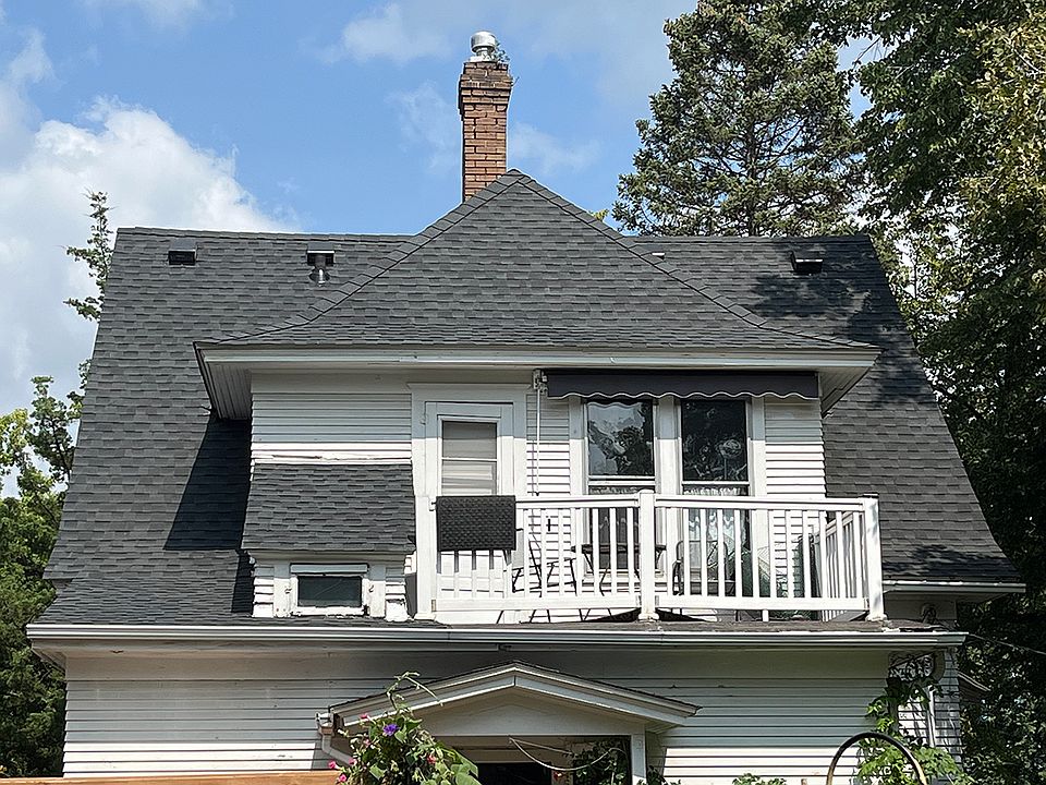 1st image of 998 Margaret St #2
