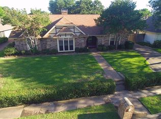 704 Pleasantview Dr, Bedford, TX 76021