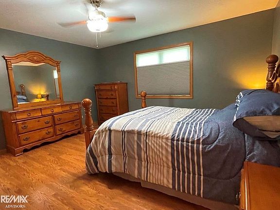 3rd image of 46755 Vineyards Ln