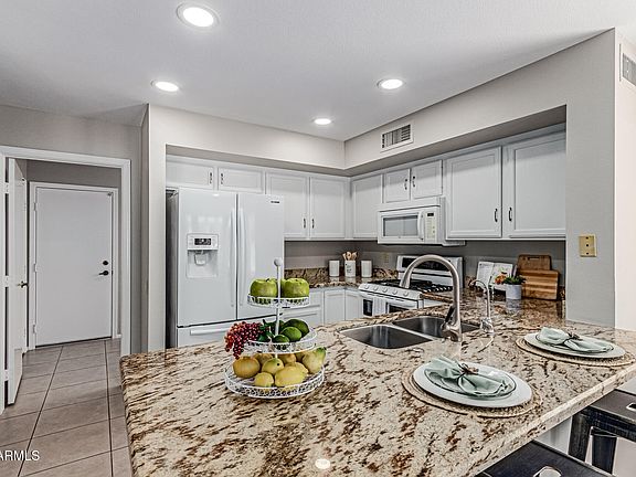 3rd image of 20622 N 142ND Avenue