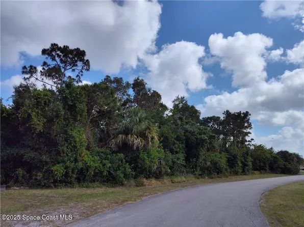 509 Futch Way, Sebastian, FL 32958