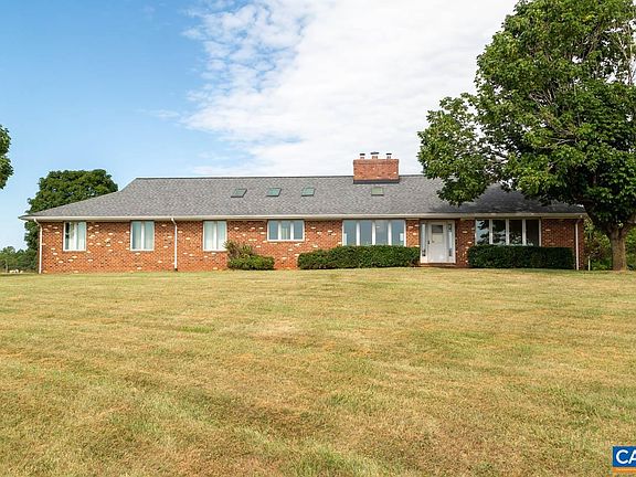 2nd image of 12372 Daffodil Ln